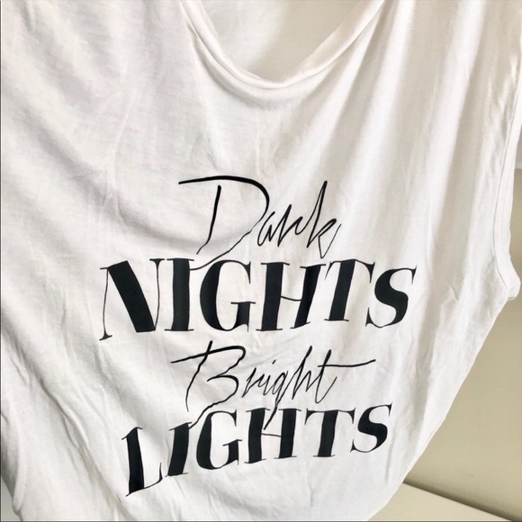 DIVIDED H&M White Printed Tee Crop Top Women’s Size Large - Picture 6 of 7